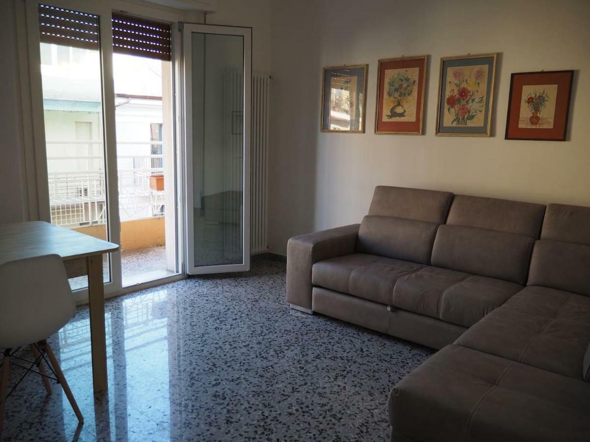 דירות סן בנדטו דל טרנטו Casa Chiara מראה חיצוני תמונה
